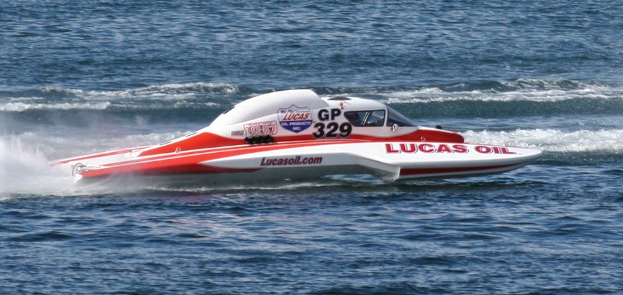 The GP-329 Lucas Oil with Gordy Gillmer at Lake Chelan 2010. Photo provided by Gordy Gillmer